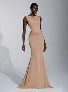 Elitara Elegante vestido de dama de honor de lujo con cuello redondo, espalda descubierta y bajo de cola de pez en malla color caqui - Caqui - Ver 8