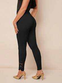 SHEIN PETITE CURVE 女士加大纯色弹力腰休闲高弹力紧身裤黑色蕾丝紧身裤乡村音乐会，适合身材较矮的人 - 黑色 - 查看 2