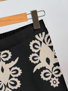 SHEIN Clasi 2pcs/Set Summer Women Casual Floral Print Matching Sets, Retro Design Suitable For Going Out