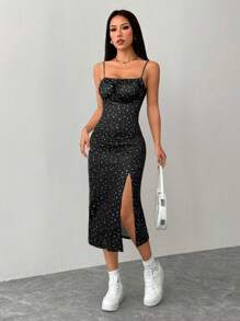 SHEIN PETITE 春夏红蓝碎花吊带侧开叉修身中长连衣裙