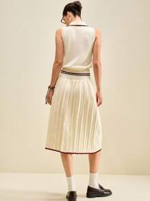 Muvela 女士休闲复古杏色无袖 Polo 衫和褶皱中长裙两件套，适合夏季毕业季的优雅装扮 - 杏色 - 查看 2