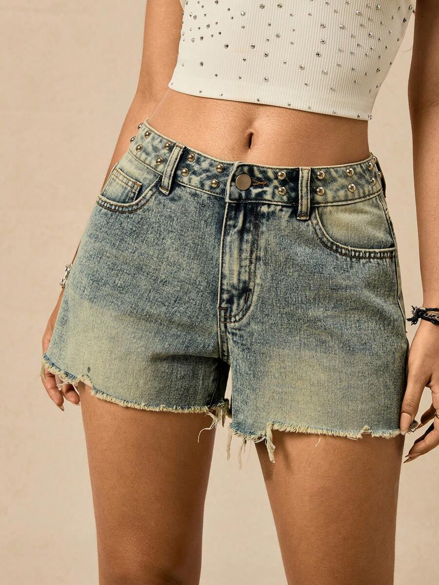 Easelle 女式休闲磨边口袋铆钉牛仔短裤