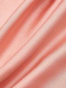 Fairmaia Traditionelles deutsches Damen Kleid aus einfarbigem Stoff mit Rüschensaum und Selbstbindung in der Taille - Pink - Übersicht 5