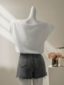 Modelyn 1 pieza Blusa de mujer de unicolor, con hombros asimétricos y manga corta elástica - Blanco - Ver 2