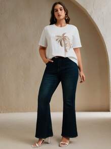 Anewsta Hochwertige modische Damen Sommer T-Shirt mit Rundhalsausschnitt, Kurzarm, weiß mit Blumen Stickerei, Basic gerade geschnittenes Lässig Top für den Urlaub - Weiss - Übersicht 4