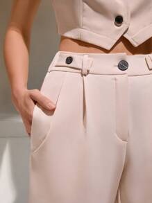 CLARA VERO Bermudas plisadas informales color beige natural para mujer