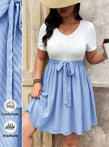 SHEIN LUNE 大码女式夏季婚礼宾客礼服女式腰部系带拼接A字摆连衣裙 - 藍白色 - 查看 1