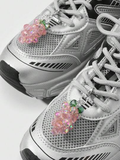 Kawaii 2 pièces Pendentif de raisin avec perles fait main et faux cristal, kit de décoration de chaussures avec fermoir, doux et à la mode, convient pour un port quotidien des femmes, cadeau