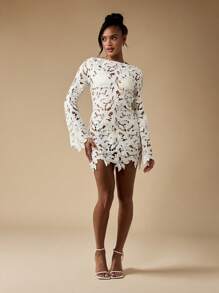 MISSGUIDED 花卉蕾丝长袖迷你连衣裙节日派对婚宴优雅波西米亚风钩针秋冬特殊场合镂空设计 - 白色 - 查看 6