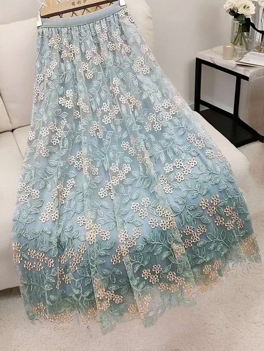 Franclia 女士花卉刺绣优雅度假A字裙，夏季