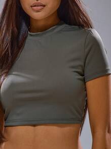 MUSERA 修身垂坠针织短款短袖T恤，基础款，适合春季、夏季、街头风、Y2K、酷女孩、都市缪斯等风格，秋季必备单品。 - 橄欖綠 - 查看 2