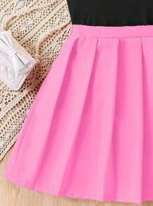 Sparklyn 2件套：少女字母印花短袖T恤和百褶迷你裙 - 玫紅色 - 查看 5