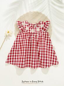 Cozy Pixies Vestido de bebé recién nacida con cuello redondo, dobladillo con volantes y cinturón de la cintura con estampado de margaritas