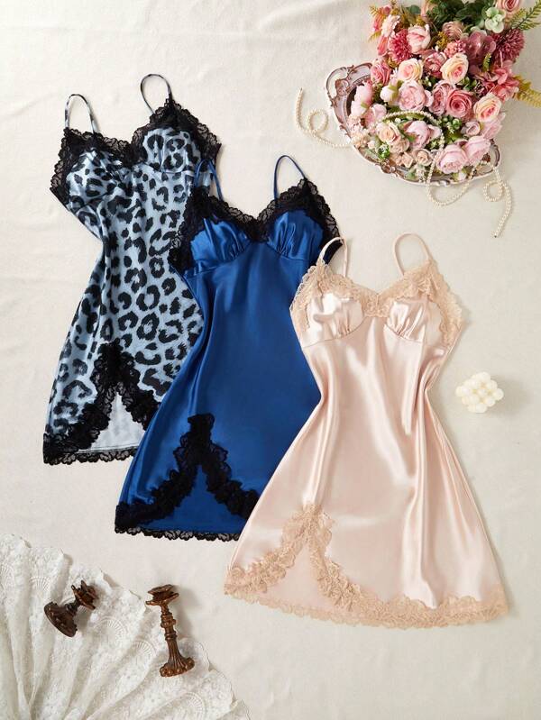 Set 3 piese pentru adolescente: Top camisol cu tiv crăpat și bordură din dantelă cu bujor, bleumarin și șampanie, cu imprimeu leopard