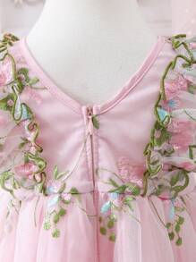 SHEIN 女婴可爱夏季优雅花卉刺绣网纱荷叶边连衣裙 - 粉色 - 查看 3