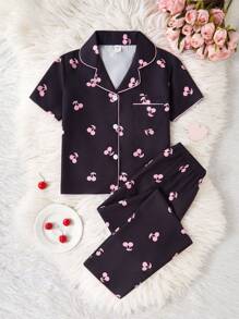 SHEIN 2 件女童杏色可爱樱桃印花长裤和宽松短袖休闲舒适家居服 - 黑色 - 查看 3