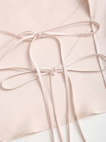 Sweetra Elegant Tied Bandage Halter Backless Crop Top