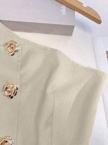 Franclia Fashionable & Elegant Versatile S-Shaped Metal Buckle Decor Sexy Asymmetrical Neck Black Top For Women, Spring/Summer - Apricot - View 4