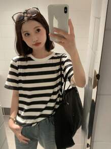 DAZY Camiseta de mujer de cuello redondo con rayas, bordado y lazo, manga corta a rayas, ropa de vuelta al colegio - Negro - Ver 6