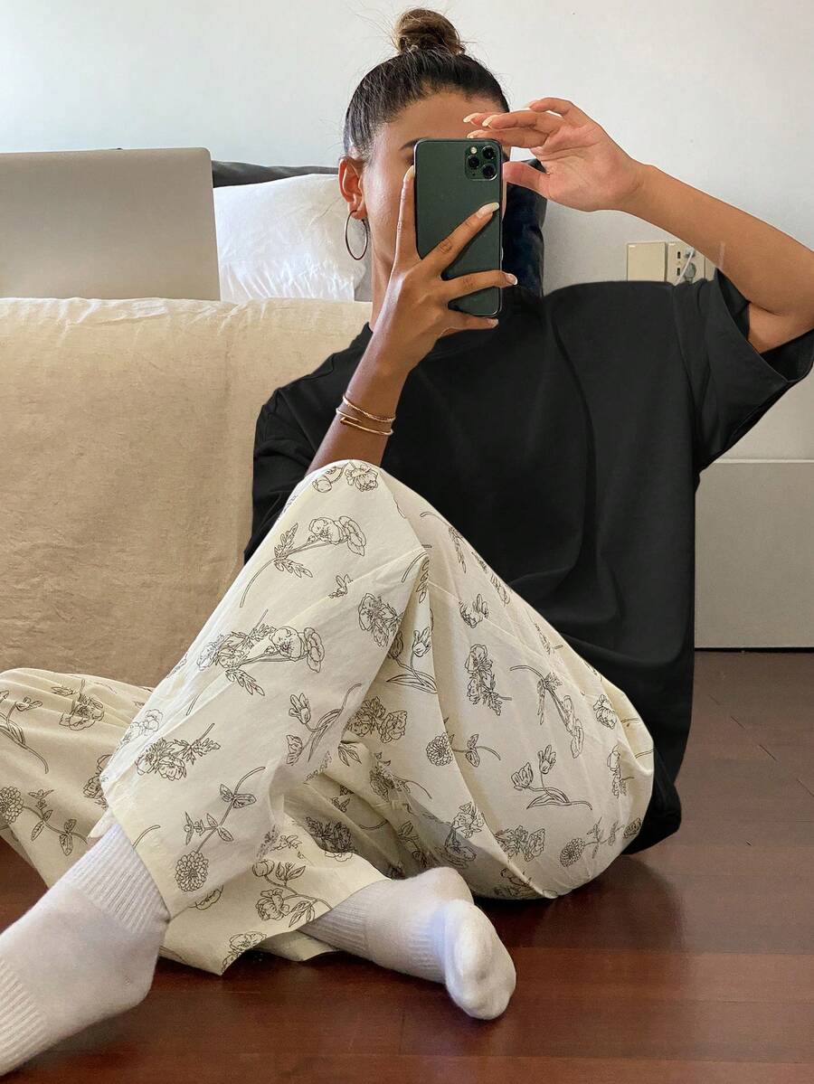 DAZY Solid Color Loose T-Shirt Tops & Floral Line Drawing All Over Print Pajama Pants 2Pcs Sleepwear Set Lounge Set Women - Black - View 1