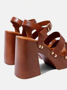 Styleloop Women's Brown Thick Bottom Woven Rope Strap Sandals, Bohemian Style Western Music Festival Party Outfit Thick Sole Shoes For Christmas