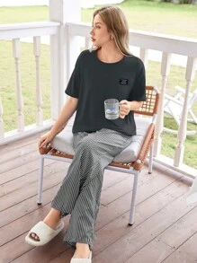 SHEIN 纯色休闲字母图案T恤上衣和条纹提花长裤睡衣套装 - 深灰色 - 查看 3