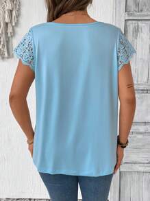 SHEIN LUNE Camiseta casual de verano para mujer de unicolor con mangas de encaje de contraste tejidas - Celeste - Ver 2