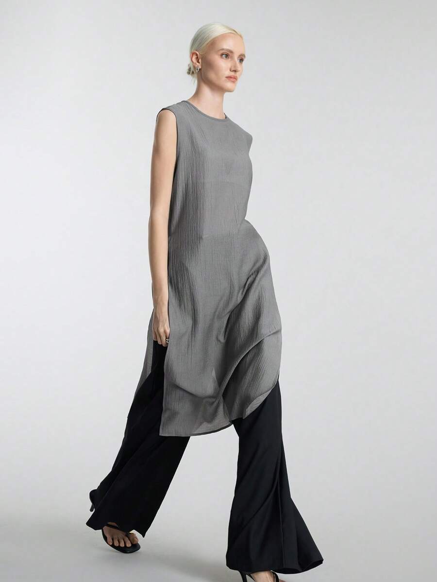 Ontre 2025 女士夏季休闲纯色侧开衩无袖上衣，灰色，休闲都市风，简约时尚，通勤装，优雅简约，教师节礼物，适合夏季、都市度假、海岛度假、海岛音乐节、圣诞节、秋冬新年等场合。 - 黑色 - 查看 1