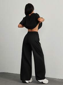 SHEIN PETITE 黑色纹理休闲宽松T恤长裤女套装 - 黑色 - 查看 2