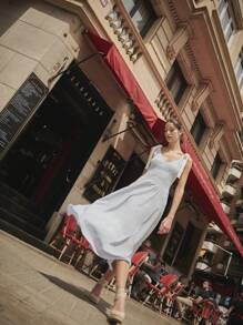 Nöista 迷人的褶饰和肩部蝴蝶结细节中长连衣裙 - 藍白色 - 查看 9