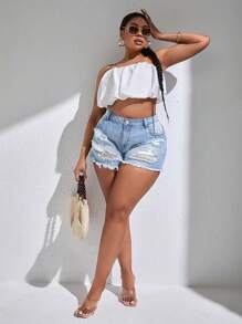 SHEIN PETITE CURVE Pantalones cortos vaqueros azules con efecto desgastado y talla grande para mujer, conjunto de vestimenta de verano, para el 4 de Julio, Día de la Independencia, shorts de talle alto, jeans de talle alto, shorts vaqueros de vaquera, con cintura elástica