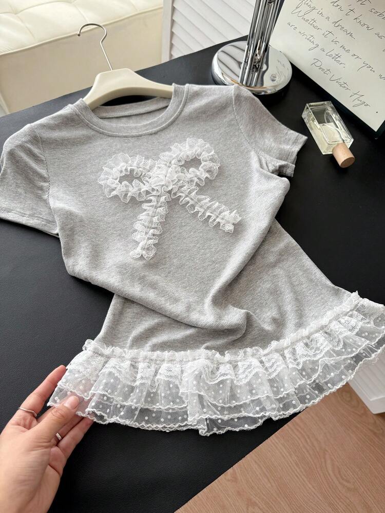 Young Women's Casual Lace Patchwork Butterfly Accent Fitted Short Sleeve T-Shirt