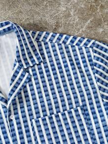 Manfinity EMRG Men's Summer Short Sleeve Plaid Color Block Casual Button Up Shirt