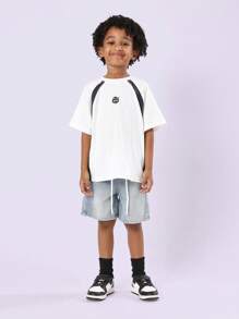 SUMWON 块状运动风格青年T恤现代时尚休闲夏季街头服饰棉质T恤圆领儿童外套日常穿着 - 白色 - 查看 3