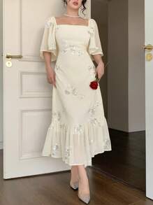 DAZY Valentinstag Chiffon Blumen Midi Kleid mit quadratischem Kragen, Rüschensaum und Volant für Frauen, Kleidung für den Schulanfang