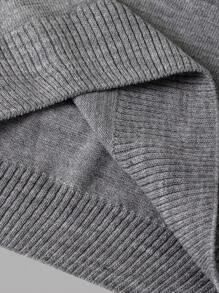RueChic Men V Neck Rib Knit Solid Regular Sweater - Grey - View 5