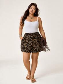 SHEIN LUNE Plus 夏季豹纹斜口袋短裤海滩度假机场女式短裤 - 彩色 - 查看 6