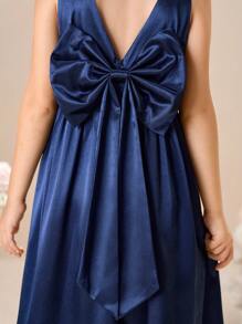 SHEIN 青少年女孩 V 领修身纯色连衣裙 - 藏蓝色 - 查看 3