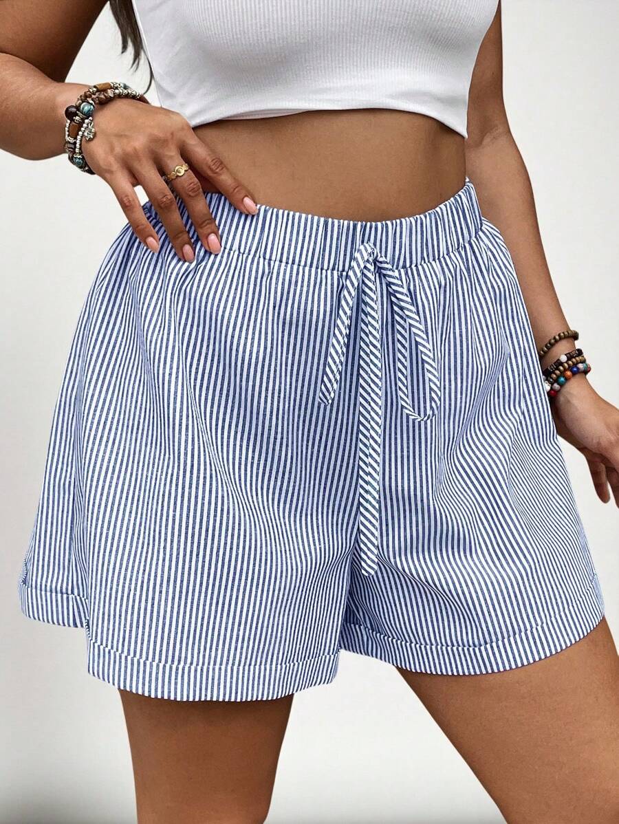 SHEIN VCAY Plus Size Elastic Waist Striped Casual Shorts - Blue - View 1