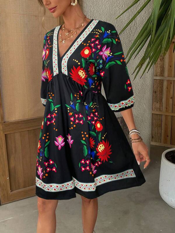 SHEIN VCAY Women's Floral Print V-Neck 3/4 Sleeve Casual Short Dress For Vacation