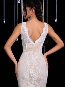 Glamrae Vestido de sirena elegante y romántico de encaje blanco al estilo francés con correa ajustable en la espalda, cintura ajustada y volante en el bajo, adecuado para diversas ocasiones formales (Estilo francés de lujo) - Blanco - Ver 7