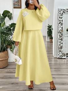 Elenzga Set da 2 pezzi da donna taglie forti, elegante gonna lunga a-line con collo plissettato e maniche a palloncino. Versatile per l'uso quotidiano, confortevole e adatta per occasioni diverse come Capodanno, festival musicali, San Valentino, Ringraziamento, Natale, Ognissanti, Pasqua, carnevale, raduni casual, vacanze al mare, picnic al parco, pendolarismo, shopping, ecc. Tessuto di qualità, design distintivo, molto attraente.
