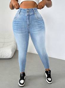 Dripcurv 大码蓝色弹力紧身七分牛仔裤 冬季牛仔裤 冬季女式牛仔裤 女式牛仔裤 紧身弹力曲线牛仔裤 女式高腰卷边牛仔裤 - 淺色水洗藍 - 查看 3