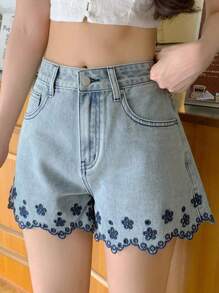 DAZY 踝部花卉镂空刺绣细节修身直筒短裤优雅牛仔裤夏季牛仔短裤