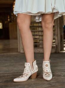Styleloop Women's Fashionable Ivory Embroidered Western Ankle Boots, Suitable For Holidays, Music Festivals, Boho Style, Party, Christmas, Halloween - White - View 5