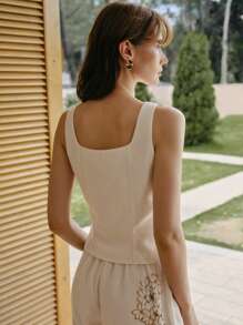 MOTF STUDIO FLORAL PRINT ASYMMETRICAL HEM TANK TOP