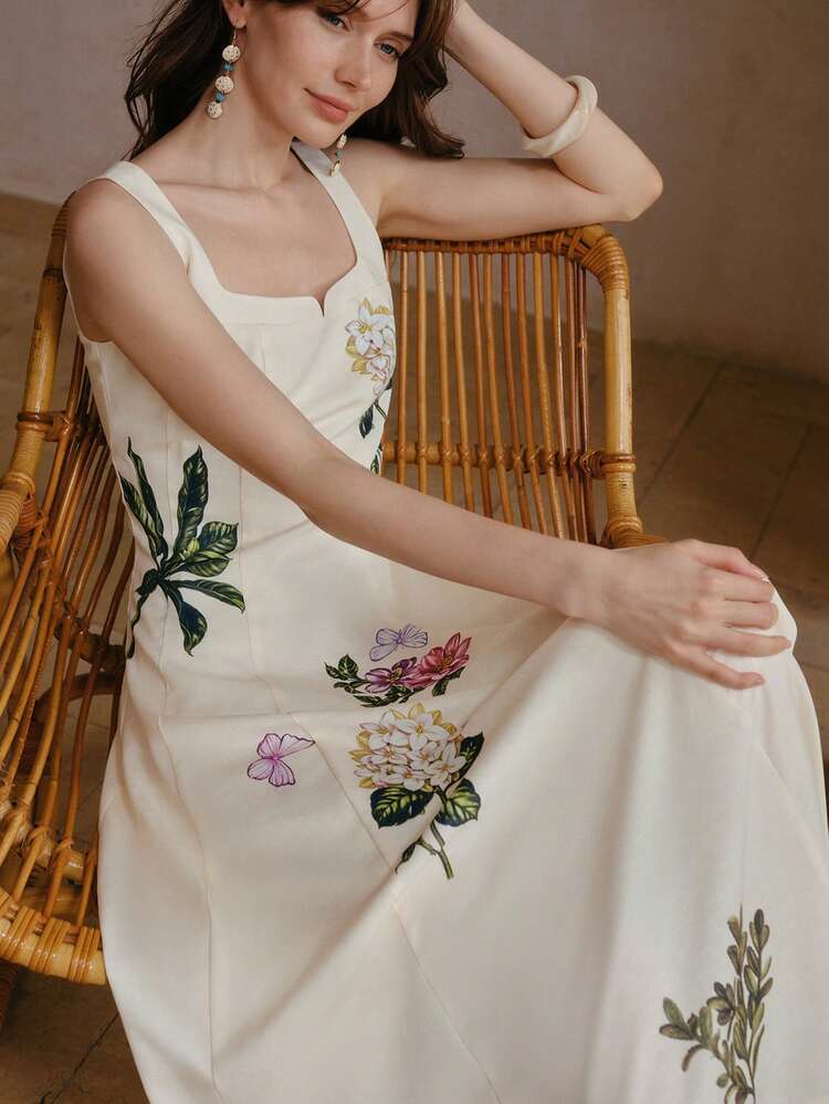 Vestido evasé con cuello cuadrado, ajuste en la cintura y estampado floral