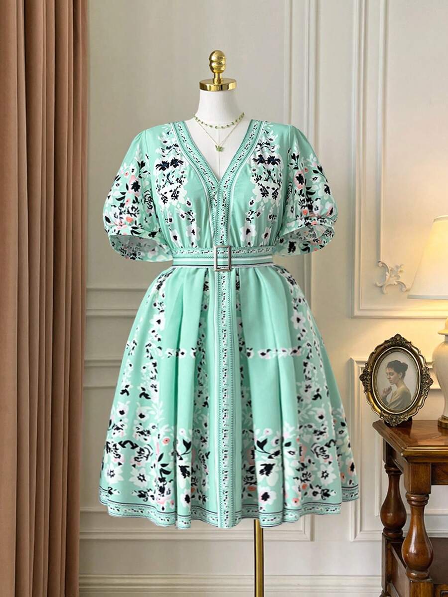 SHEIN Unity 大码女式V领短袖系腰连衣裙