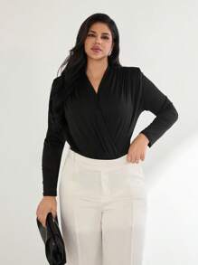 SHEIN Privé Mono de una pieza cómodo, casual y elegante con hombros acolchados y drapeado, adecuado para ir al trabajo y salir, otoño e invierno, talla grande - Negro - Ver 5