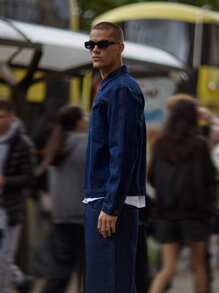 Musero 男士纽扣牛仔夹克，前袋细节设计，抽象拼接，春夏款 - 淺色水洗藍 - 查看 2